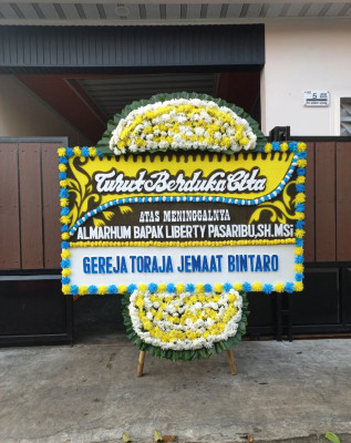 Papan Bunga Duka di Siopat Suhu
